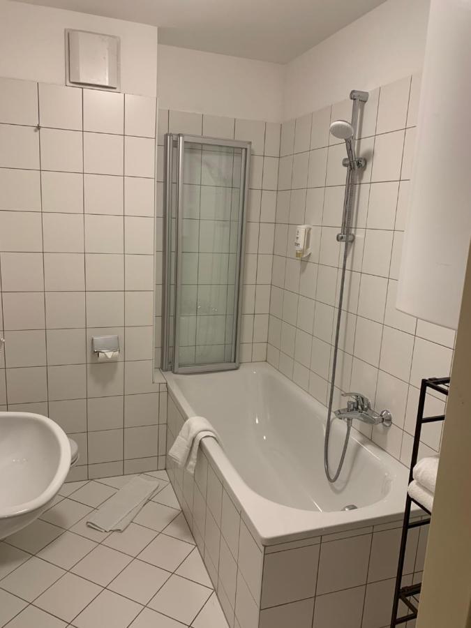 Basic Downtown Apartment